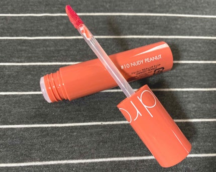 ジューシーラスティングティント/rom&nd/リップティントを使ったクチコミ(2枚目)