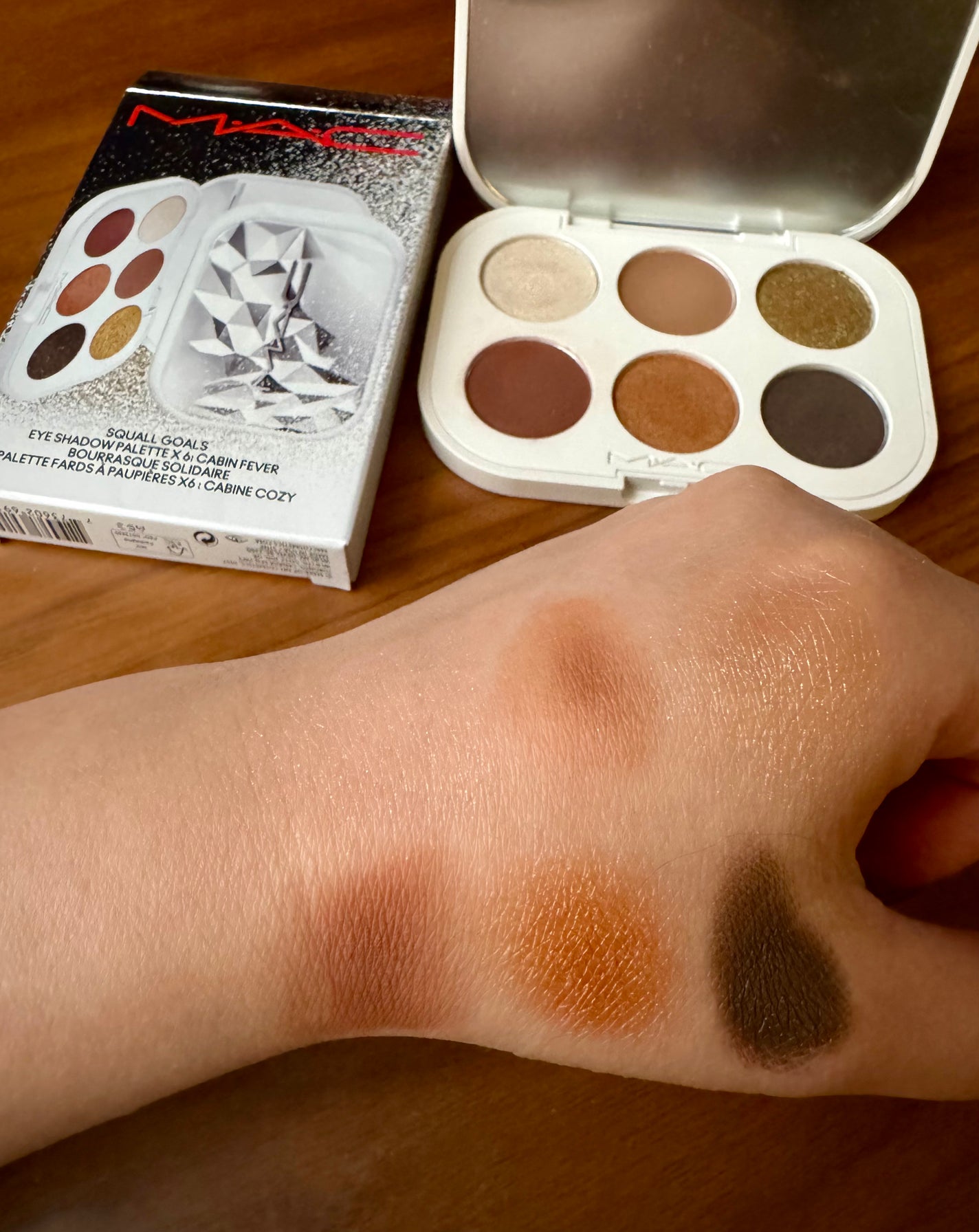 スコール ゴールズ アイシャドウ パレット × 6/M・A・C/アイシャドウパレットを使ったクチコミ(5枚目)