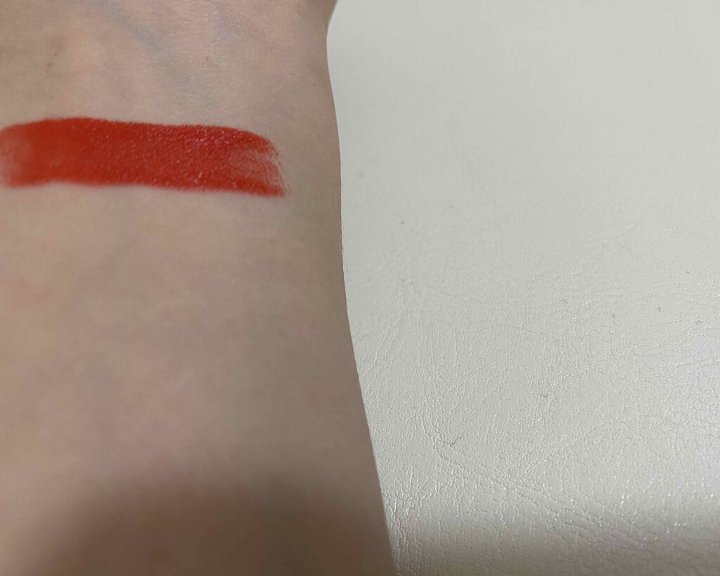 モアート ベルベットリップスティック/MOART/口紅を使ったクチコミ（2枚目）