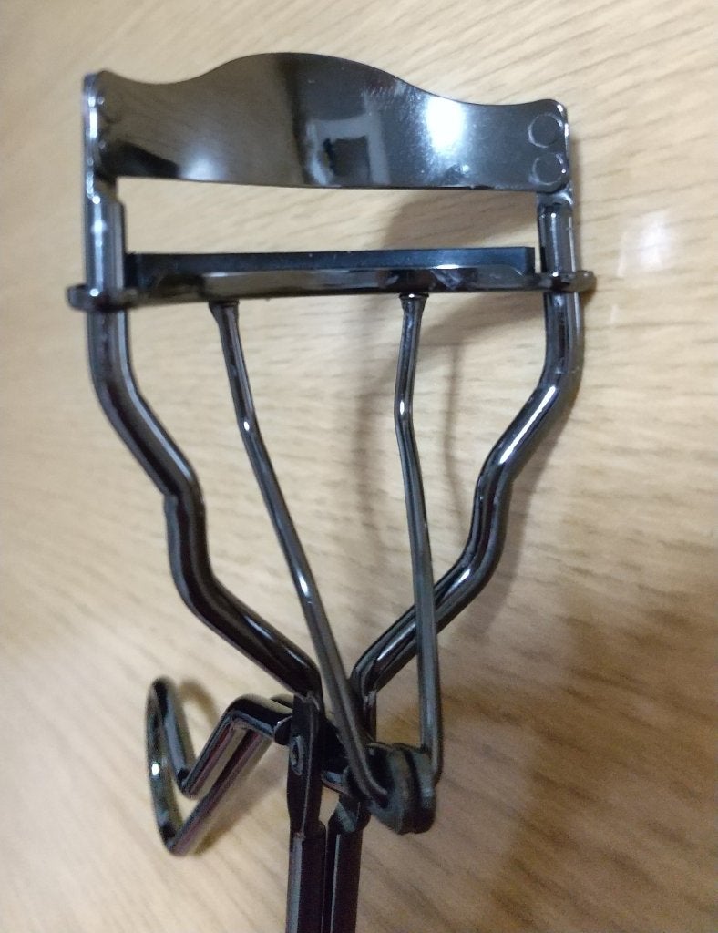 プッシュ&キャッチカーラー/コージー/ビューラーを使ったクチコミ(4枚目)