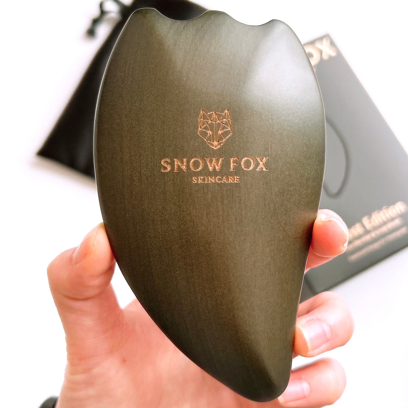 プレミアム FOX カッサ ゴースト ヘアブラシ ブラック/SNOW FOX SKINCARE/ヘアブラシを使ったクチコミ(2枚目)