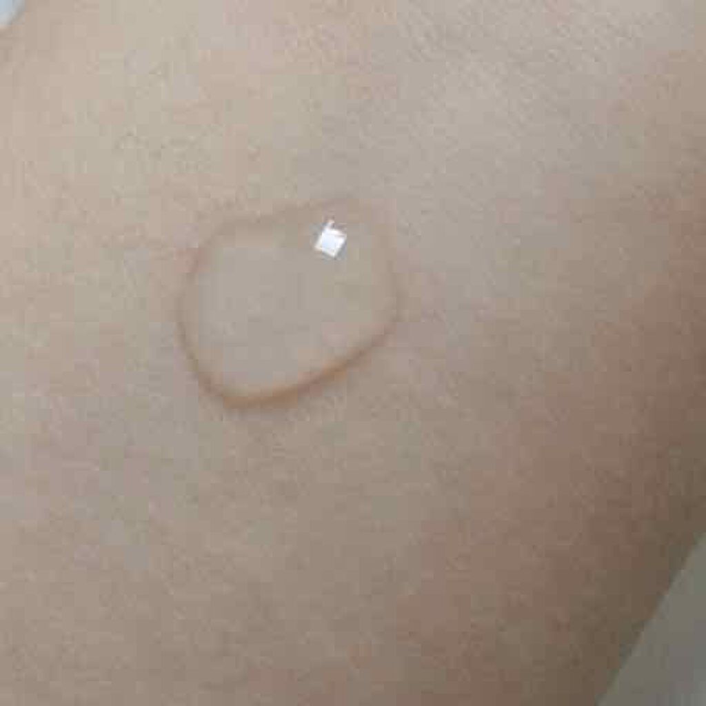 DAISO 酒しずく 化粧水のクチコミ「【ダイソー 酒しずく 化粧水】
￥110

以前、話題になっていたこちらの化粧水。
前に買って.....」（2枚目）