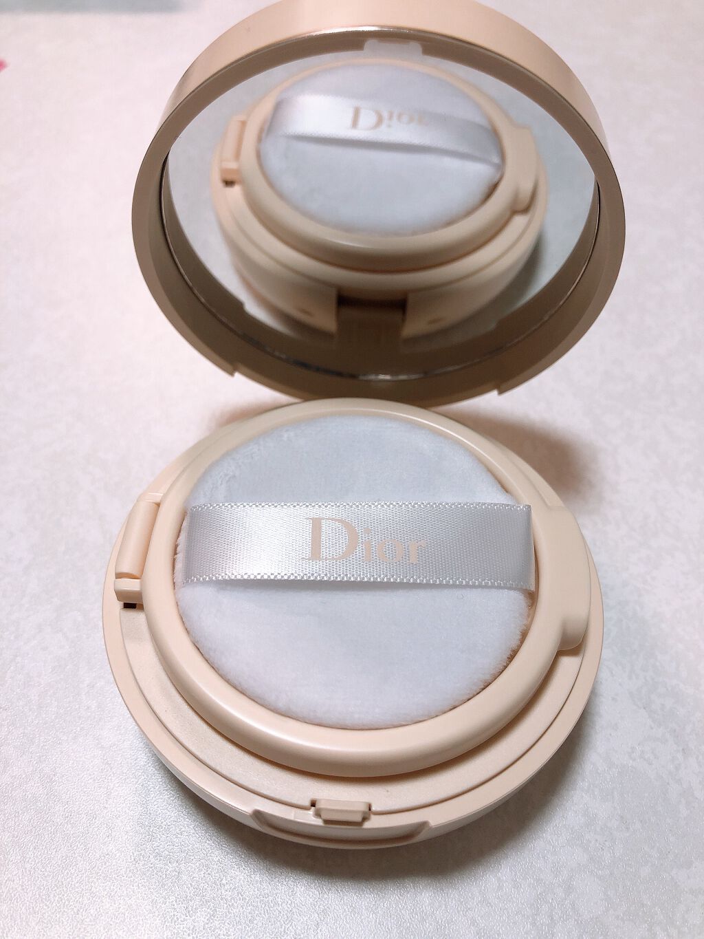 ディオールスキン フォーエヴァー クッション パウダー/Dior/ルースパウダーを使ったクチコミ（2枚目）