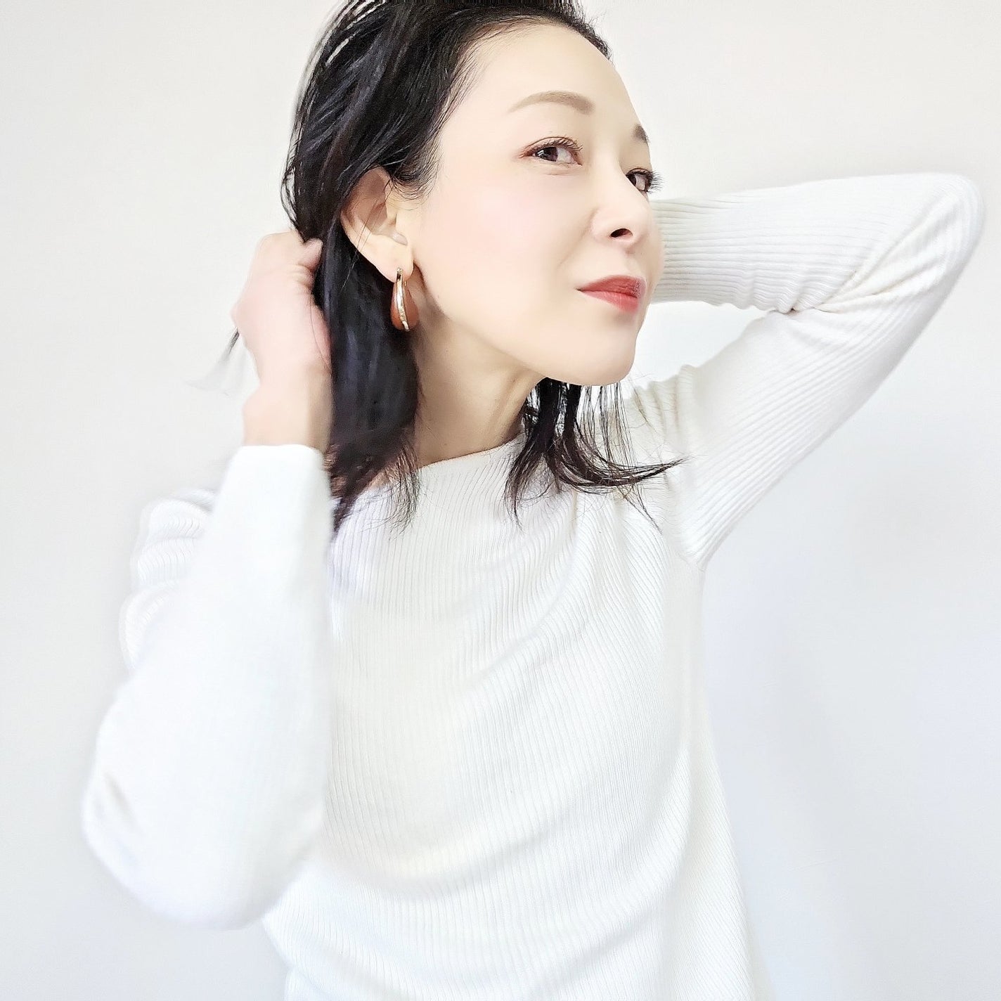 miki on LIPS 「ダウンスタイルをストレスなく楽しみたい私。ヘアオイルを使って髪..」(3枚目)