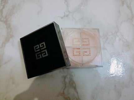 プリズム・リーブル/GIVENCHY/ルースパウダーを使ったクチコミ(2枚目)