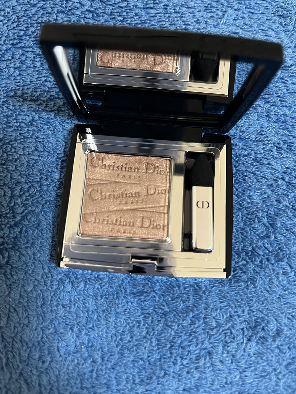 モノ クルール クチュール/Dior/単色アイシャドウを使ったクチコミ（1枚目）