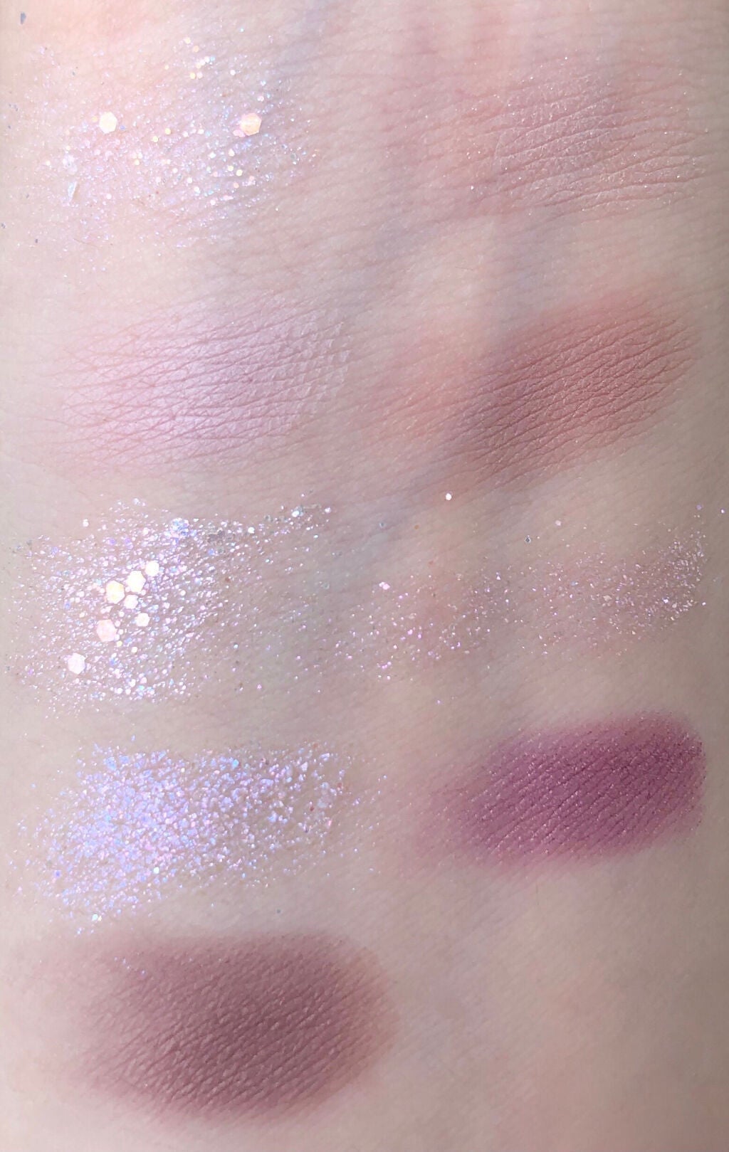 グリッターペディアアイパレット/unleashia/アイシャドウパレットを使ったクチコミ(2枚目)