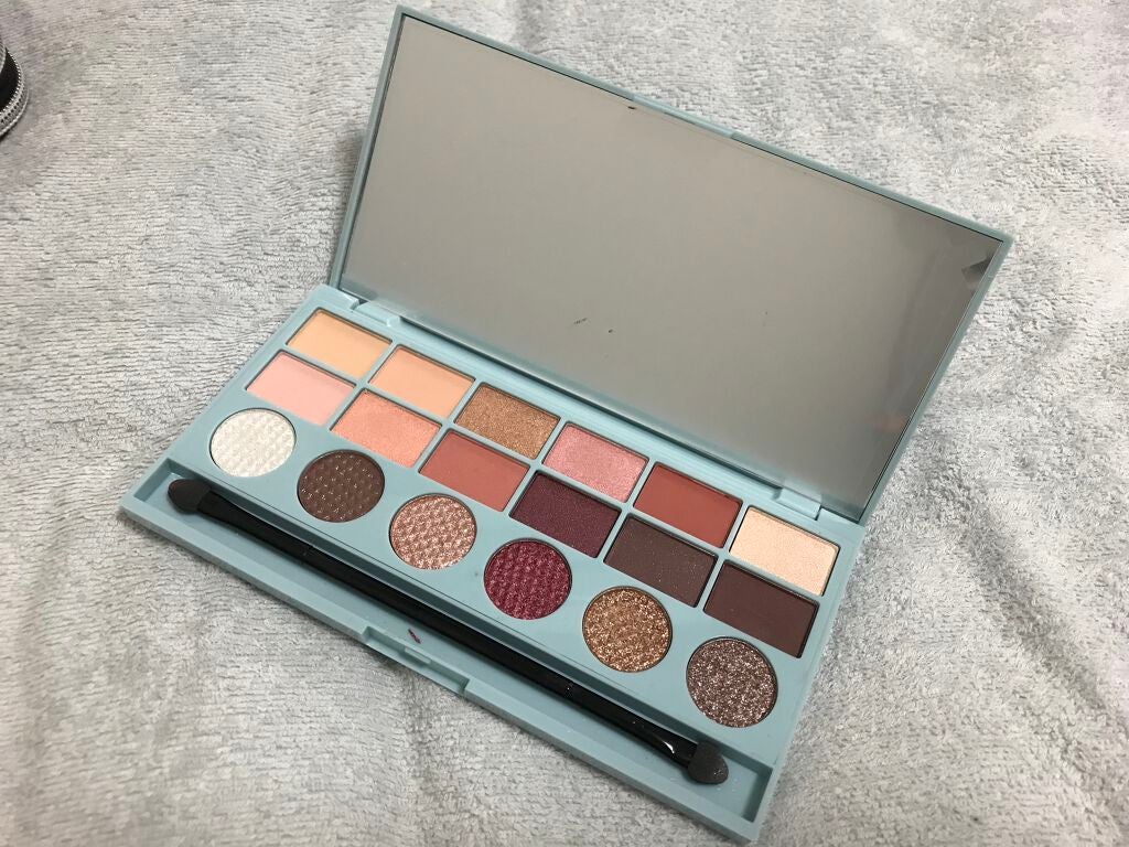 18色 アイシャドウパレット meyme