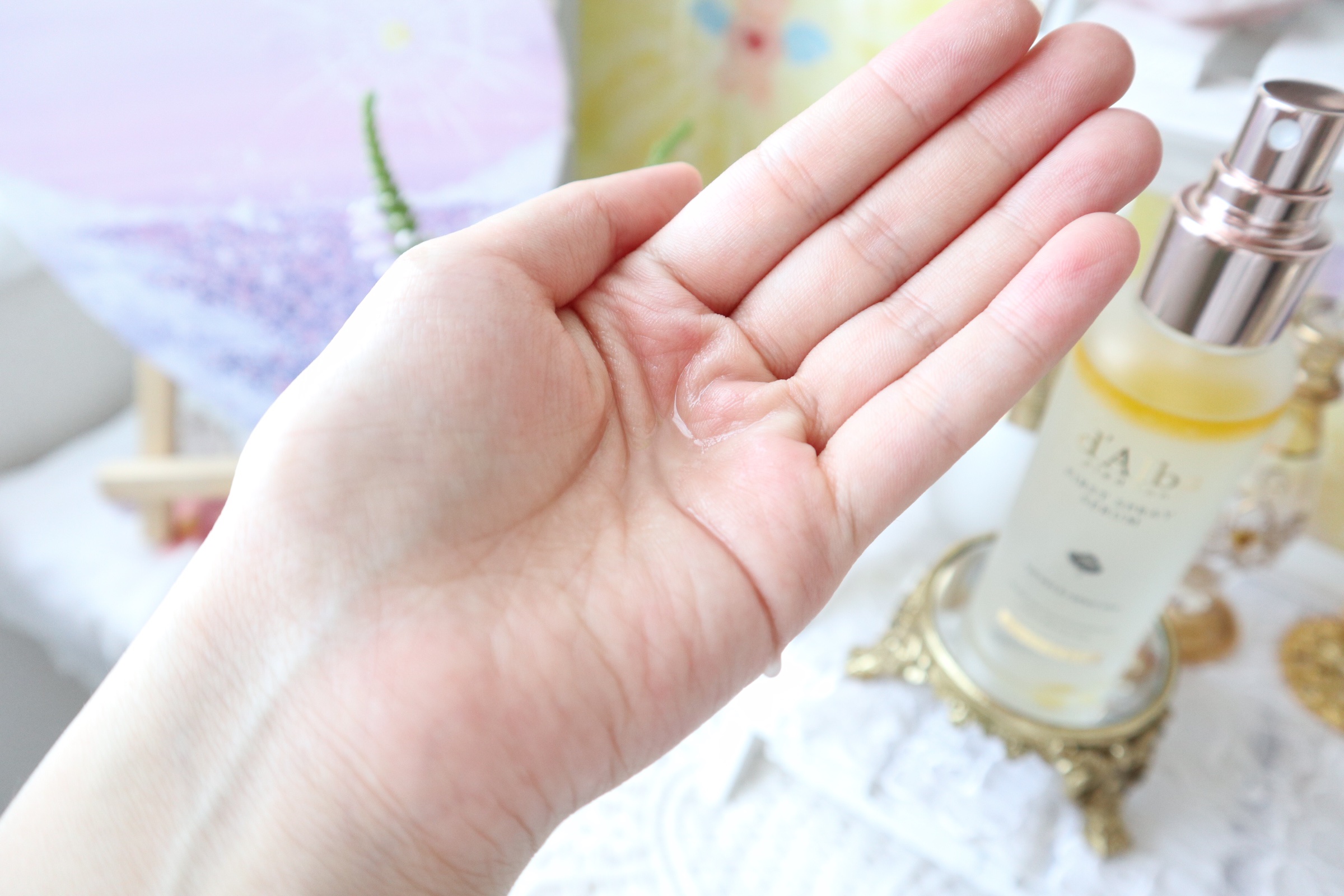 ダルバ ホワイトトリュフファーストスプレーセラム/ダルバ/ミスト状化粧水を使ったクチコミ（2枚目）