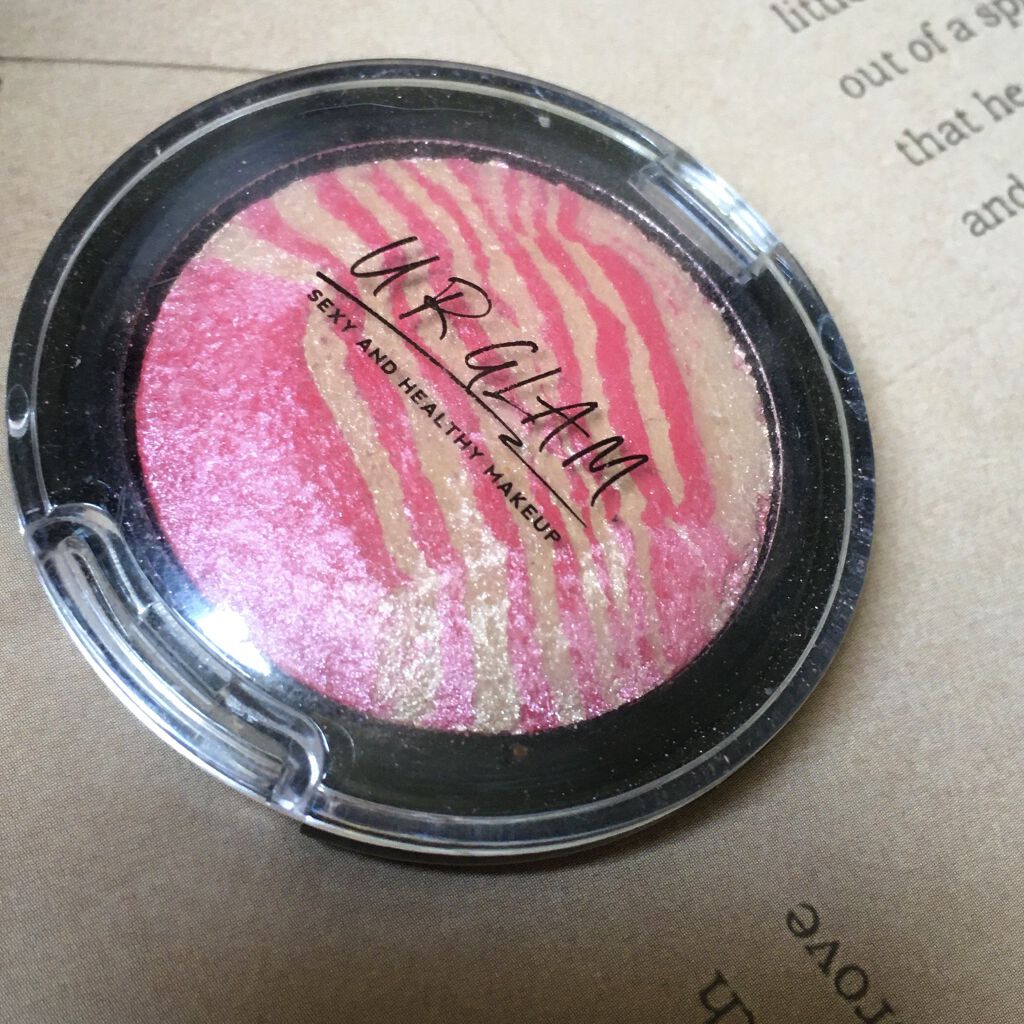 UR GLAM　EYE & CHEEK COLOR ライトピンク/U R GLAM/単色アイシャドウを使ったクチコミ（2枚目）