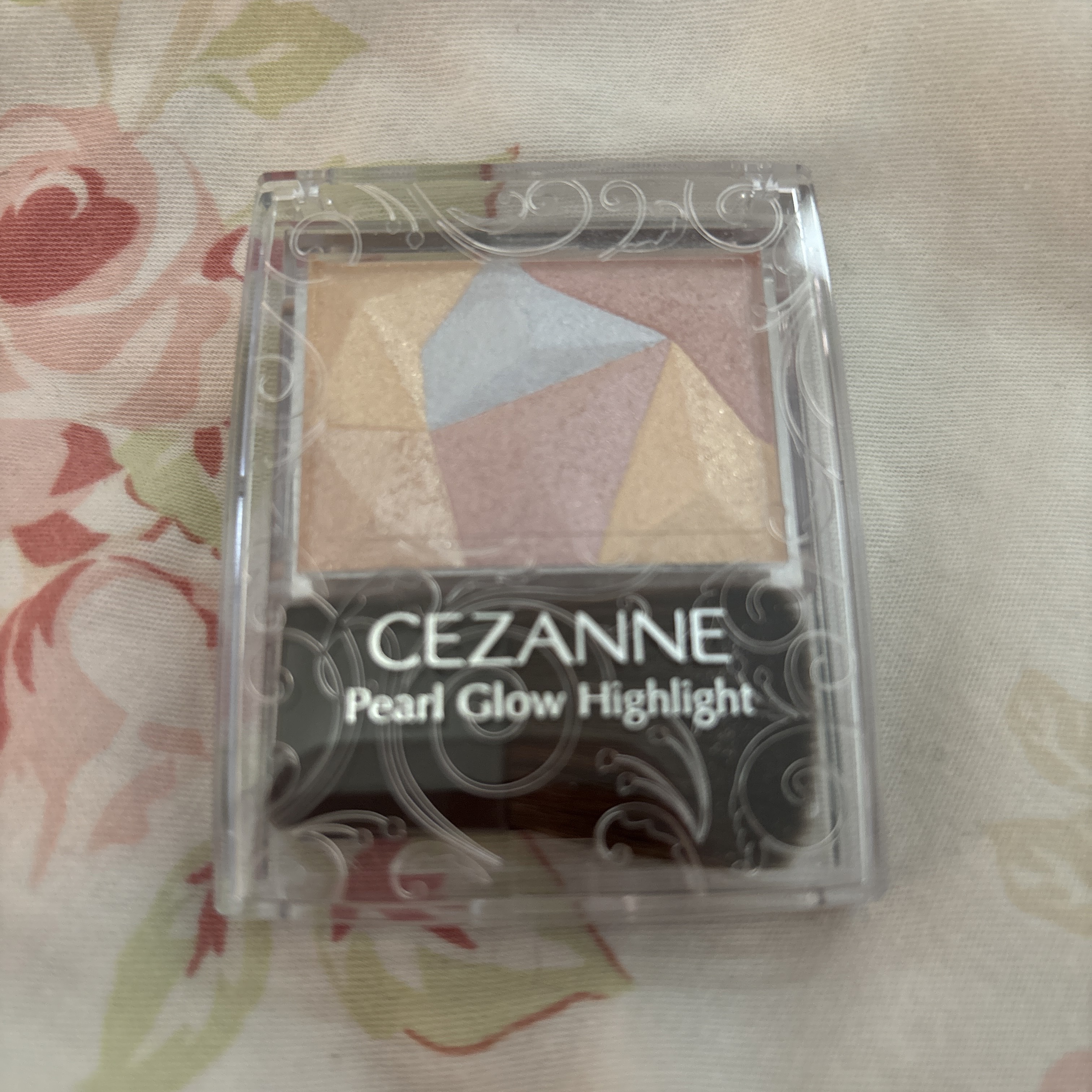 パールグロウハイライト/CEZANNE/ハイライト・シェーディングを使ったクチコミ（1枚目）