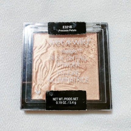 MegaGlo Highlighting Powder/wet 'n' wild/パウダーハイライトを使ったクチコミ(3枚目)
