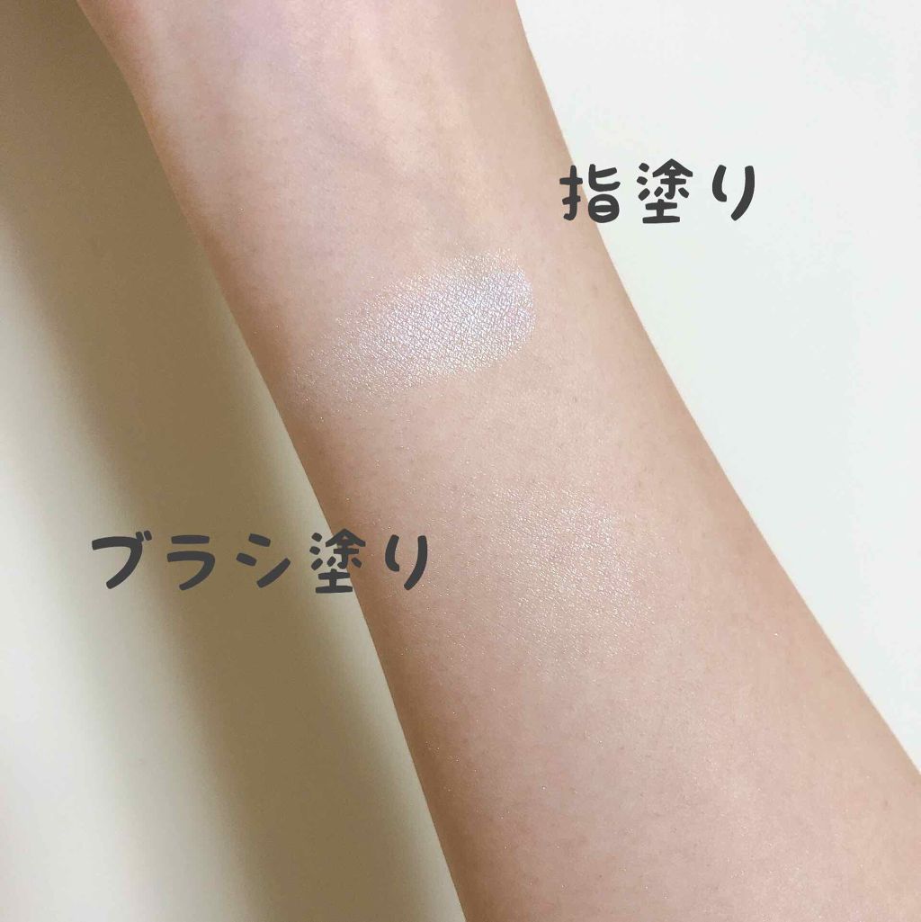 ダイヤモンドライト ハイライター ブラシ/Too Faced/メイクブラシを使ったクチコミ（3枚目）