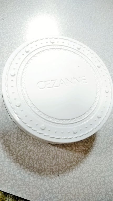 UVクリアフェイスパウダー/CEZANNE/プレストパウダーを使ったクチコミ(1枚目)