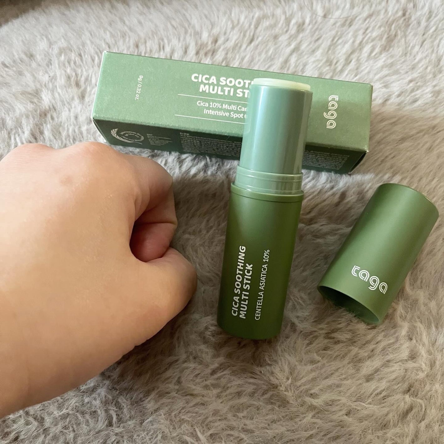 シカスージングスティック/TAGA/フェイスバームを使ったクチコミ(3枚目)