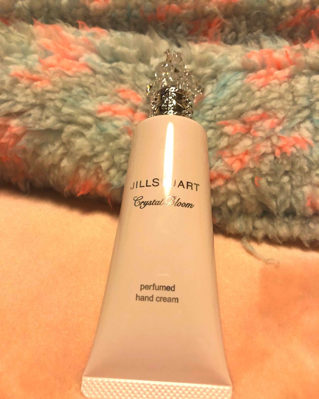 クリスタルブルーム パフュームド ハンドクリーム/JILL STUART/ハンドクリームを使ったクチコミ（2枚目）