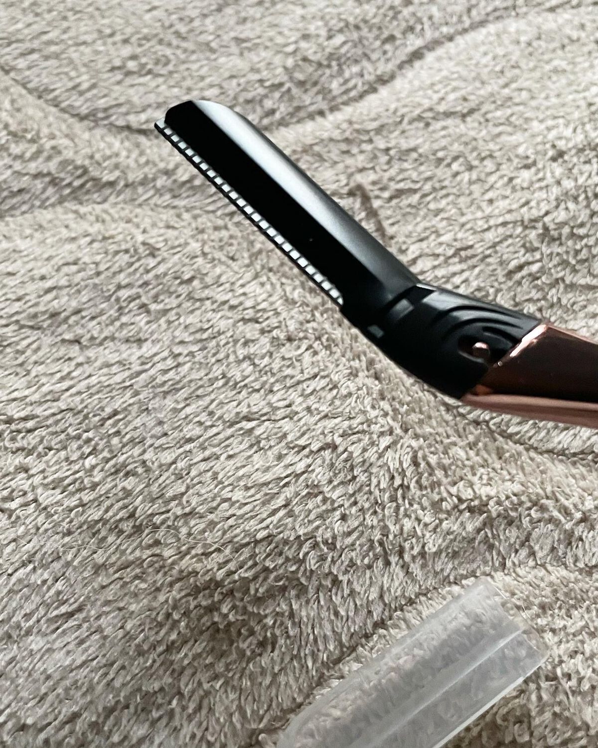 サロンプラス トーンアップ フェイススムーサー ホルダー（刃付き）/サロンプラス/シェーバーを使ったクチコミ（3枚目）