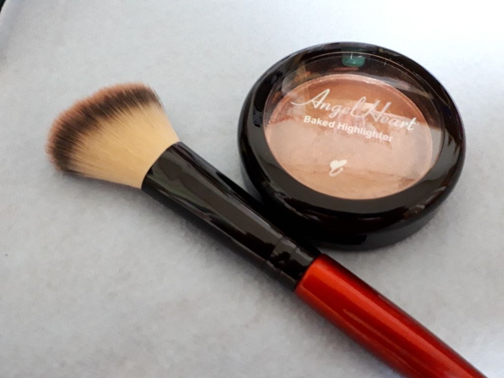 エンジェル ハート ベイクドハイライター/エンジェルハート/パウダーハイライトを使ったクチコミ（2枚目）
