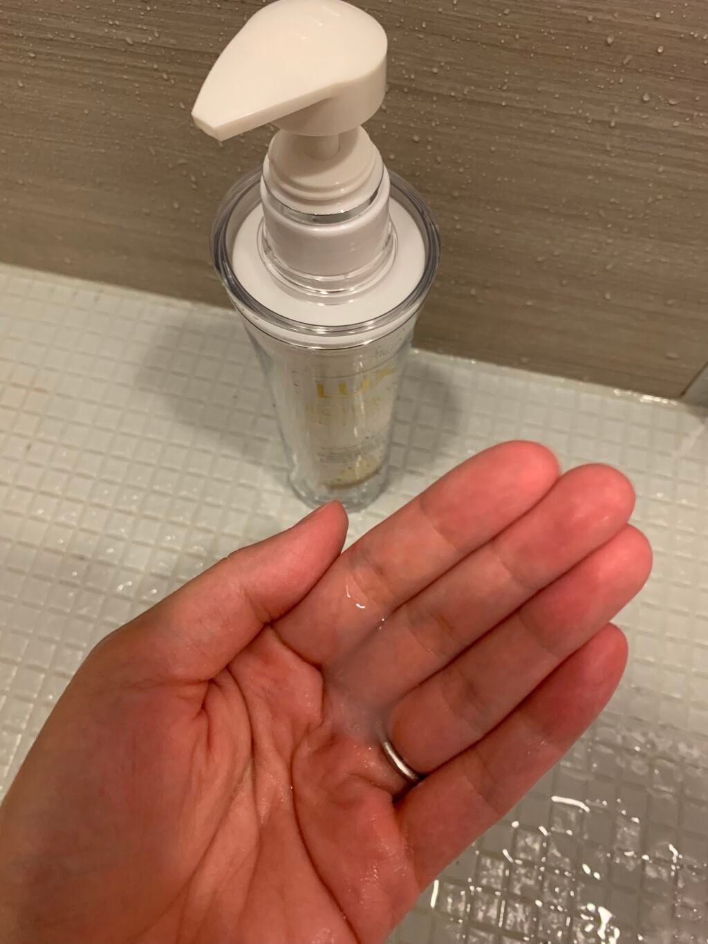 バイオフュージョン ホワイトシャンプー/ホワイトコンディショナー/LUX/市販シャンプーを使ったクチコミ(2枚目)