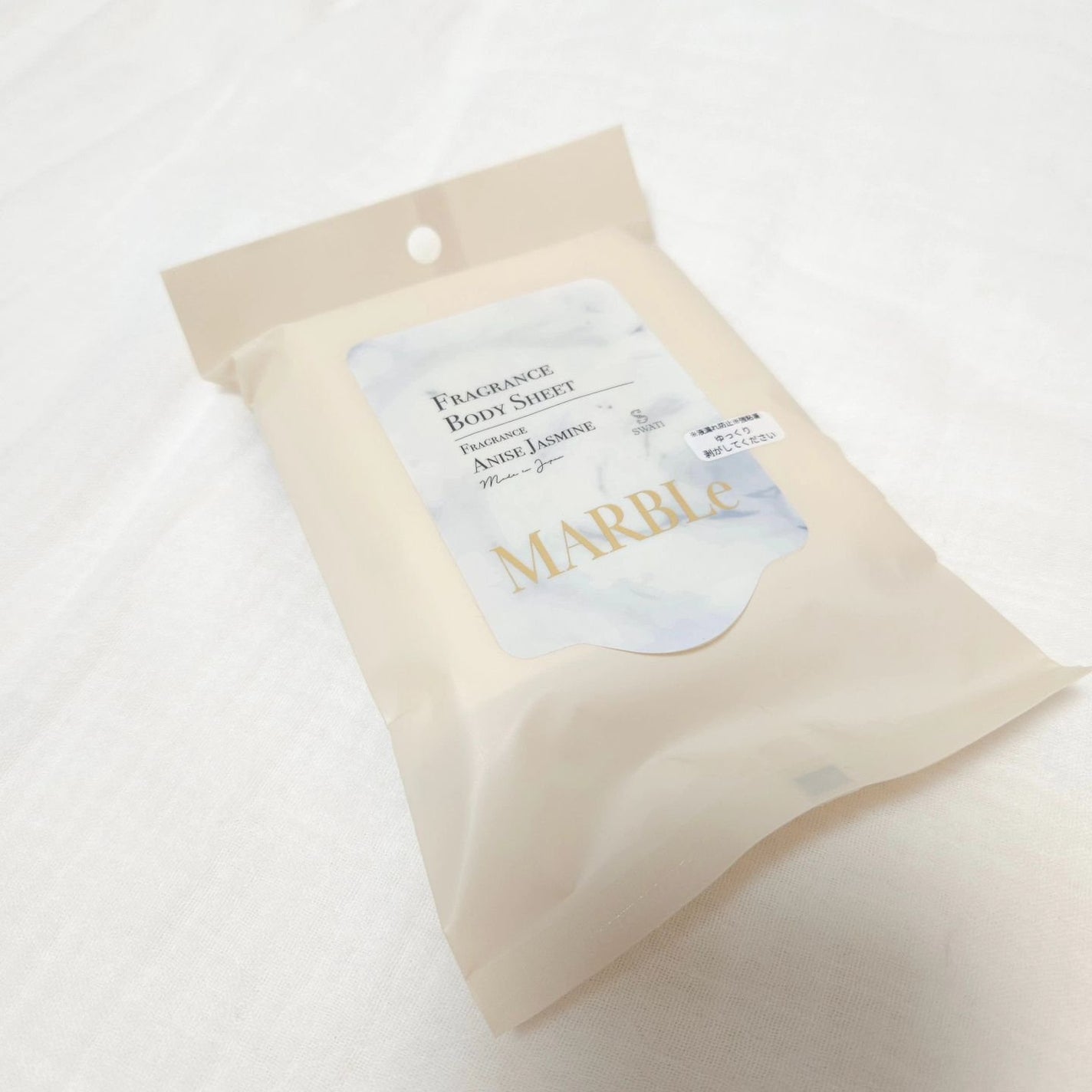 siki on LIPS 「SWATiMARBLeフレグランスボディシートENCREWに登..」(1枚目)