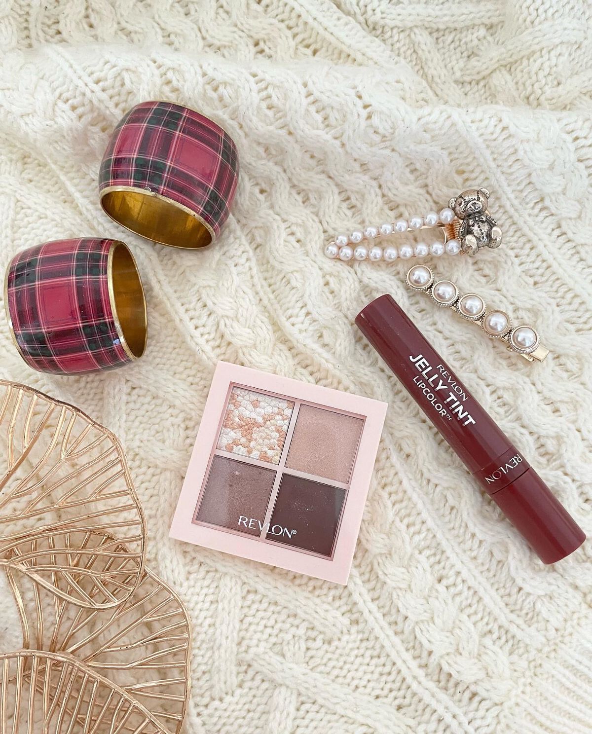 レブロン ダズル アイシャドウ クアッド/REVLON/アイシャドウパレットを使ったクチコミ(4枚目)