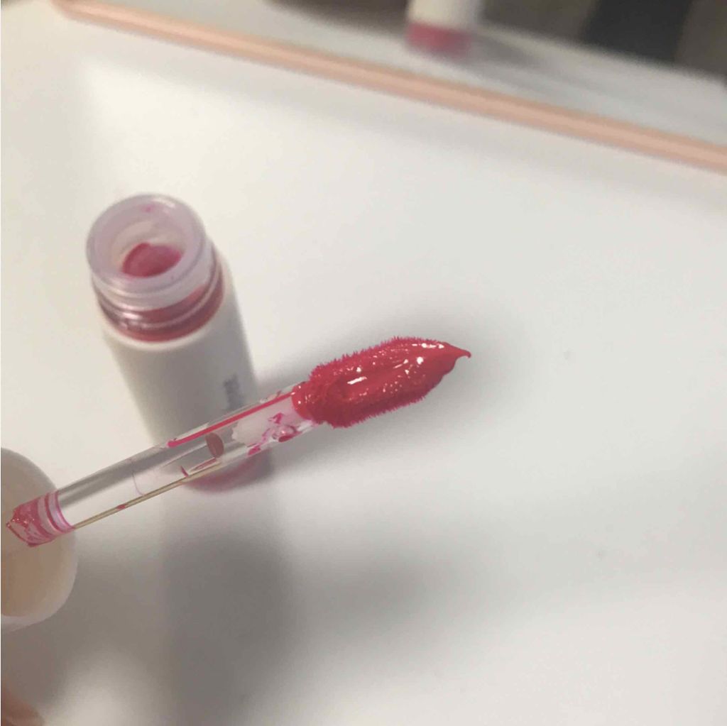 ビビッドクリーミーティント/innisfree/口紅を使ったクチコミ(2枚目)