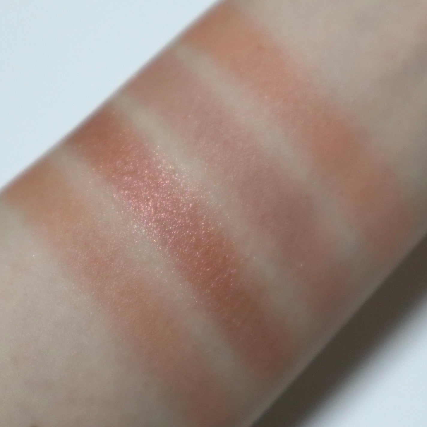 ムードオンアイパレット /BANILA CO/アイシャドウパレットを使ったクチコミ(2枚目)