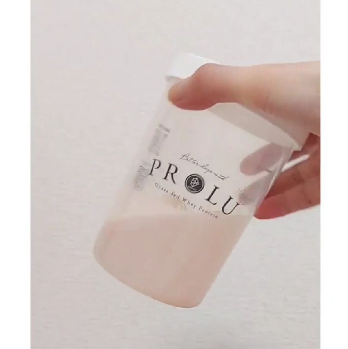 ぴんくねずみん フォロバ100 on LIPS 「PROLUプロテイン(ホエイプロテイン)。フレーバーはストロベ..」(3枚目)