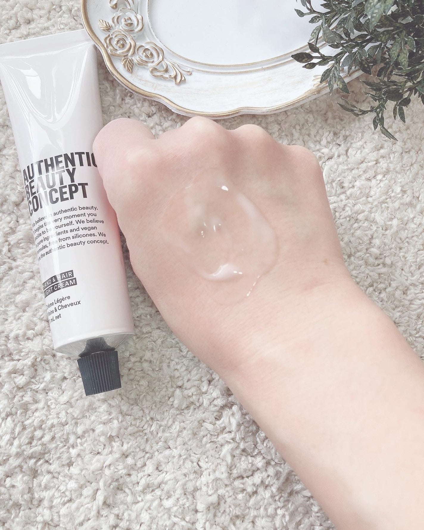 ハンド&ヘア ライトセラム/AUTHENTIC BEAUTY CONCEPT/ハンドクリームを使ったクチコミ(3枚目)
