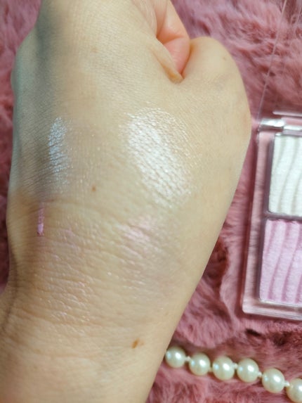 グロウコントゥアリングハイライターパレット/wakemake/パウダーハイライトを使ったクチコミ(2枚目)