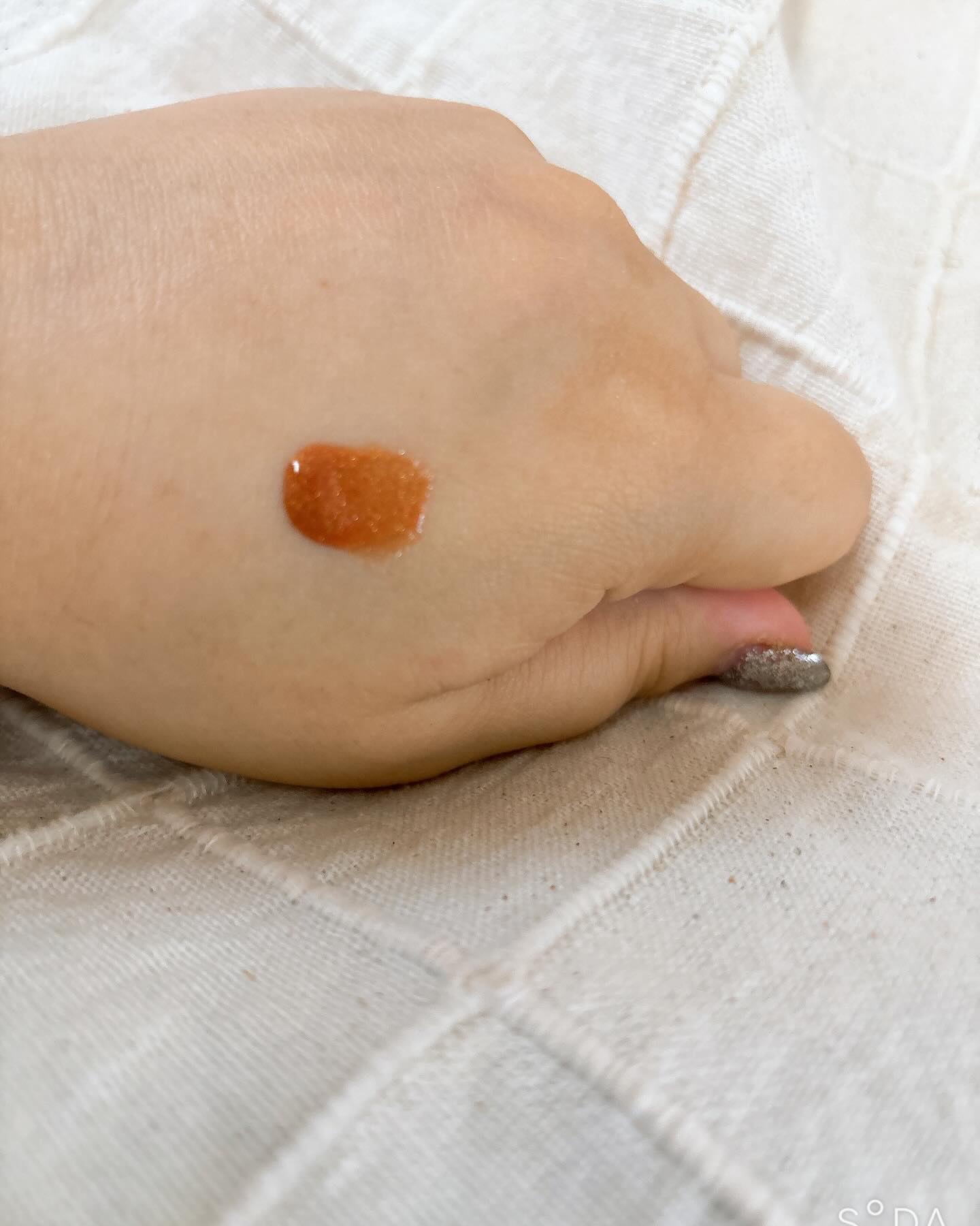 フラッシュ映えグロス 03雅BEIGE/ギャルズ コスメティックス/リップグロスを使ったクチコミ（2枚目）