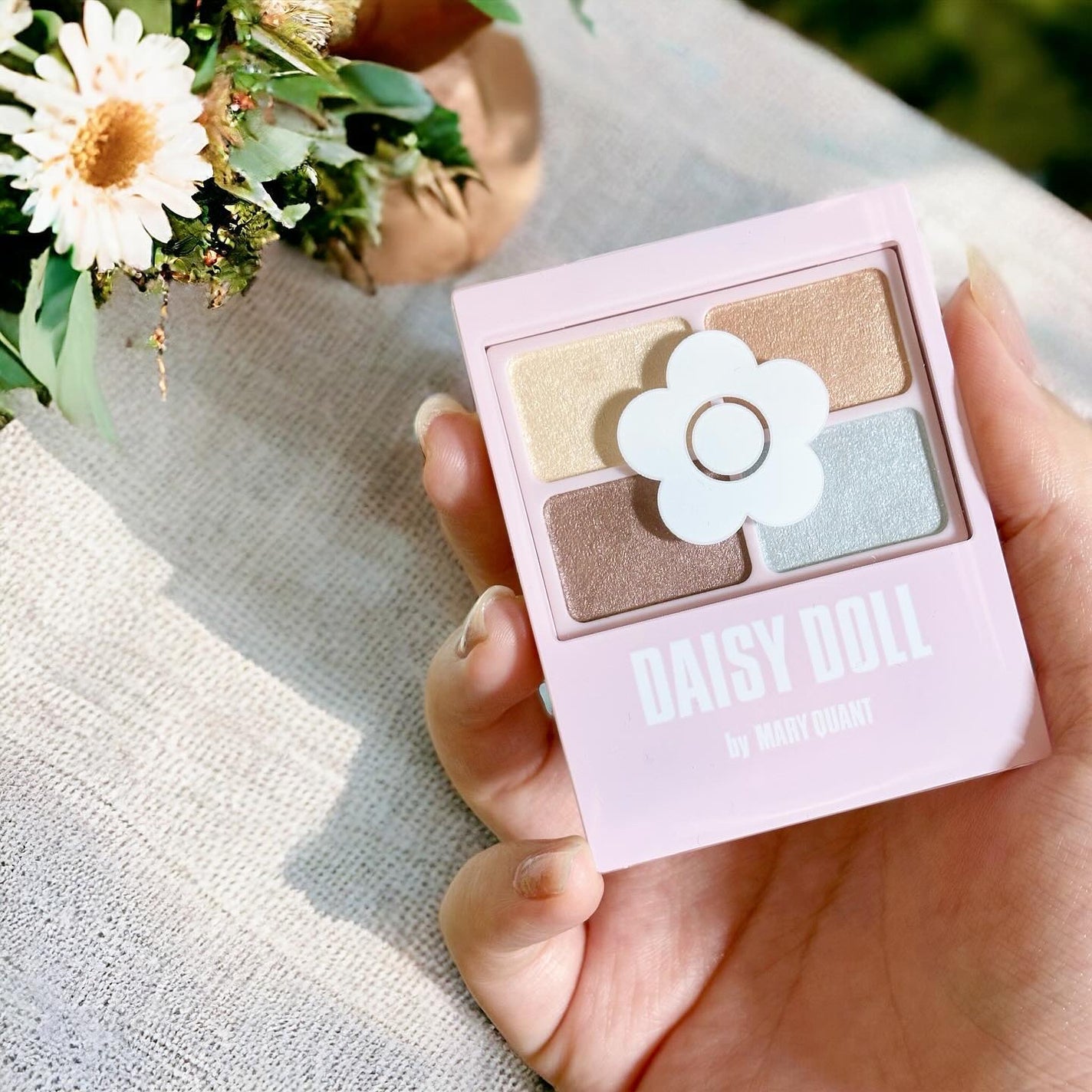 デイジードール アイカラー パレット/DAISY DOLL by MARY QUANT/アイシャドウパレットを使ったクチコミ(9枚目)