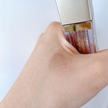 グリッター&グロウ リキッドアイシャドウ/stila/グリッターを使ったクチコミ(3枚目)