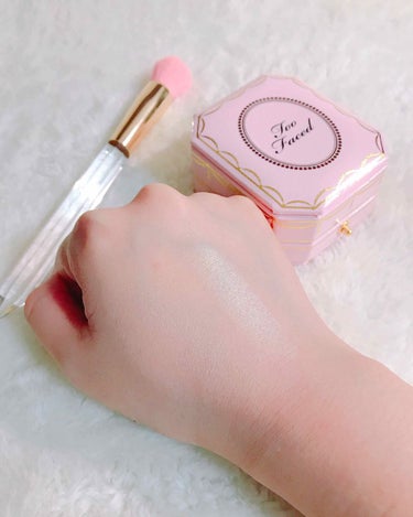 ダイヤモンドライト マルチユース ハイライター/Too Faced/ハイライトを使ったクチコミ（4枚目）