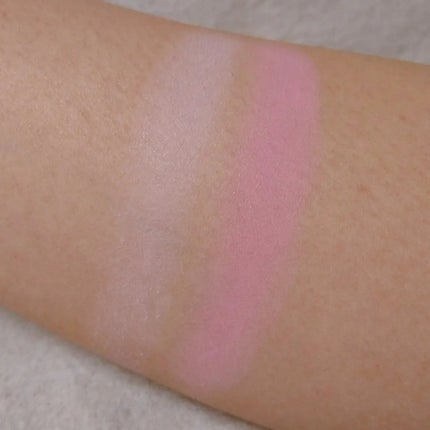 胡蝶雲肩ブラッシュデュオ<チークカラー> /FlowerKnows/パウダーチークを使ったクチコミ(4枚目)