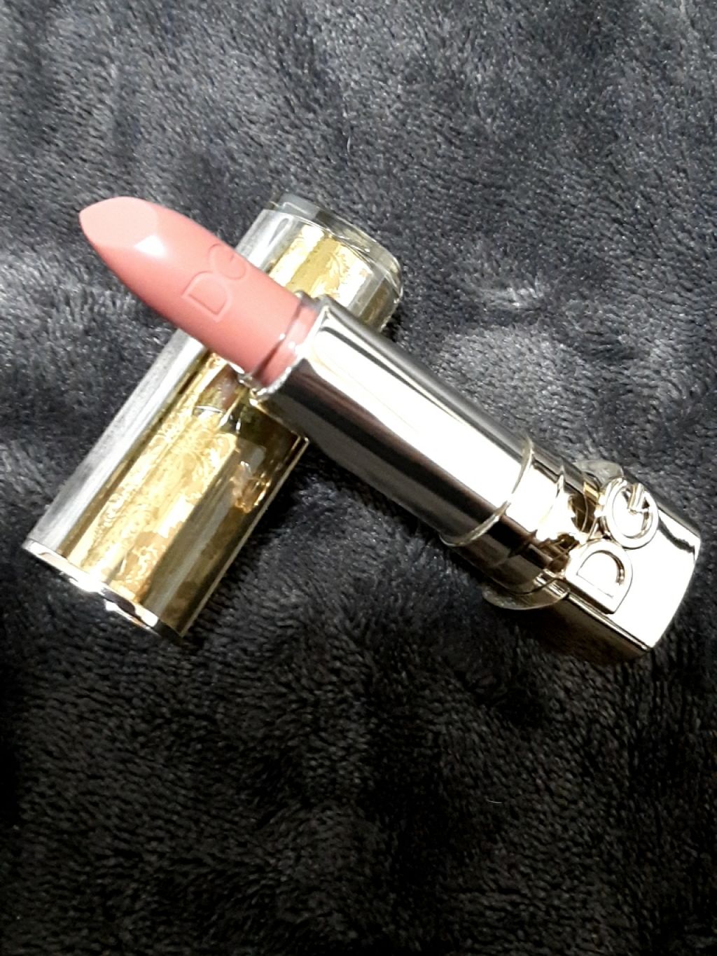 ザ・オンリーワン ルミナスカラー リップスティック/DOLCE&GABBANA BEAUTY/口紅を使ったクチコミ(2枚目)