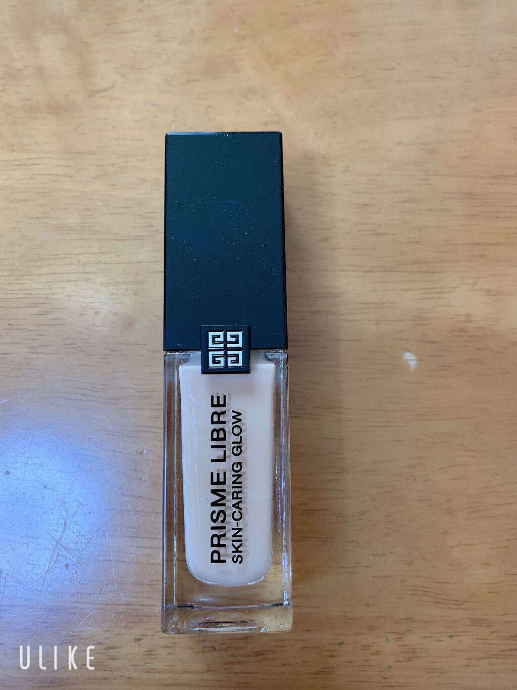 プリズム・リーブル・スキンケアリング・グロウ/GIVENCHY/リキッドファンデーションを使ったクチコミ(2枚目)