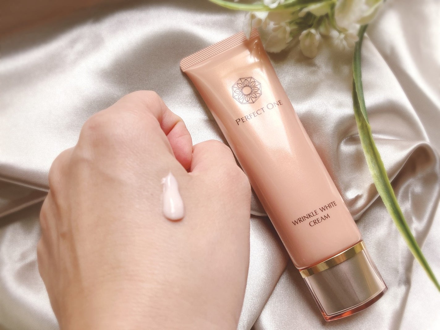 ぴぴちゃん22@フォロバ100% on LIPS 「さらっと塗るだけ15秒!ふれたくなる手・肌へ…♡パーフェクトワ..」(3枚目)