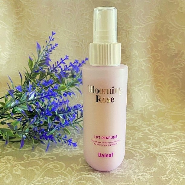 パフュームヘアパックインミスト Pink Breeze/Daleaf/アウトバストリートメントを使ったクチコミ(2枚目)