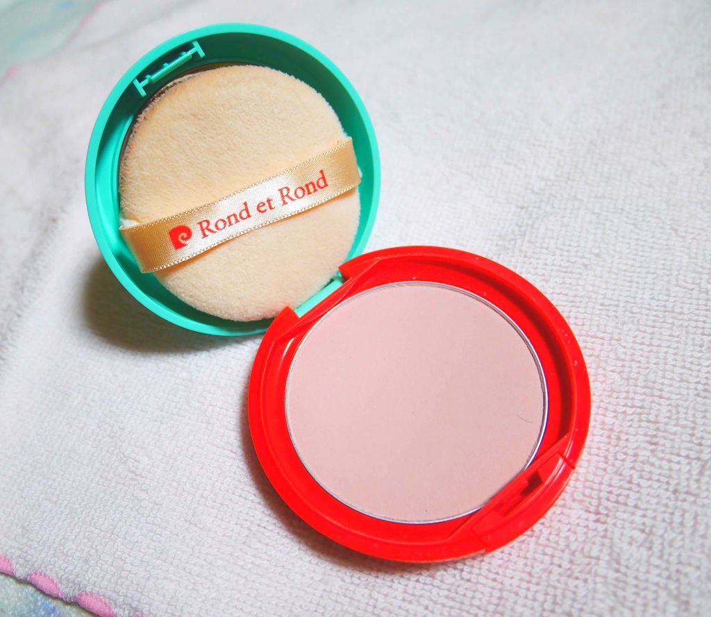 ナイト＆デイシークレットカバーパウダー/Rond et Rond/プレストパウダーを使ったクチコミ（2枚目）