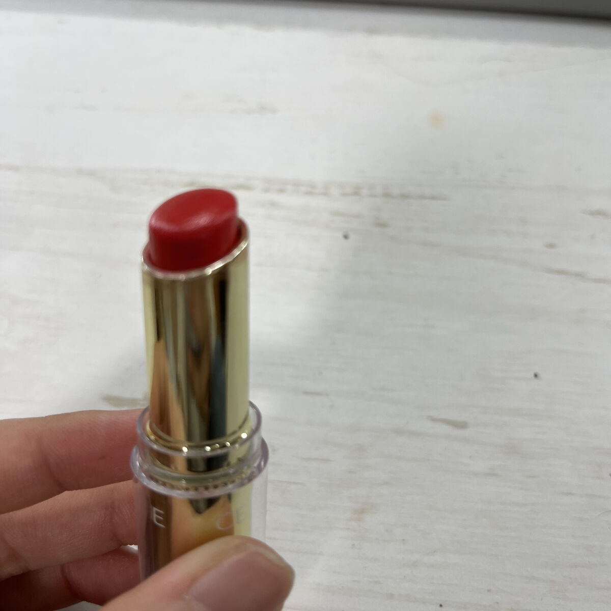 ラスティンググロスリップ/CEZANNE/口紅を使ったクチコミ（2枚目）