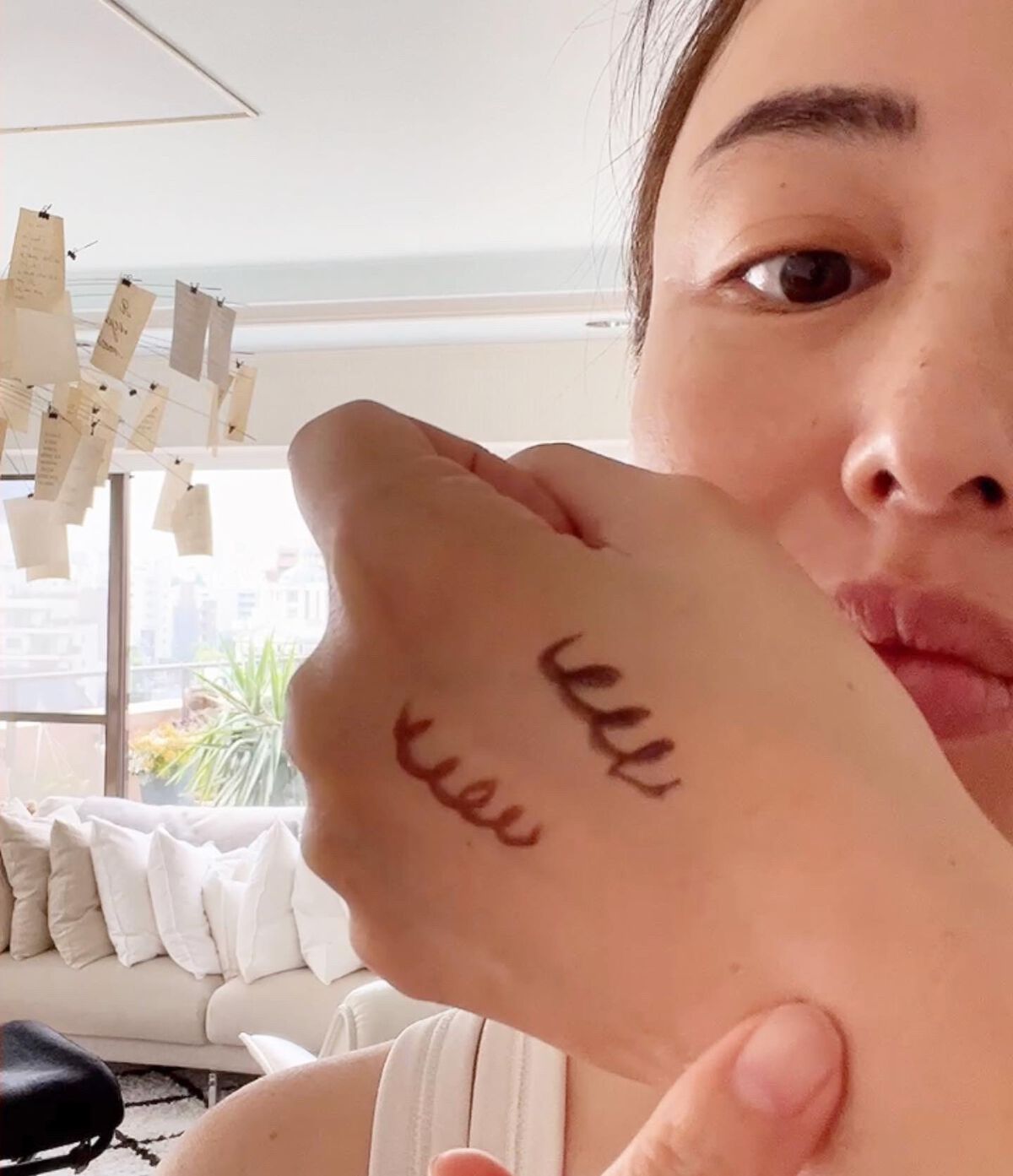 Miwa Kamise on LIPS 「めちゃくちゃお気に入りの///するするアイライナー♡///ふん..」(1枚目)