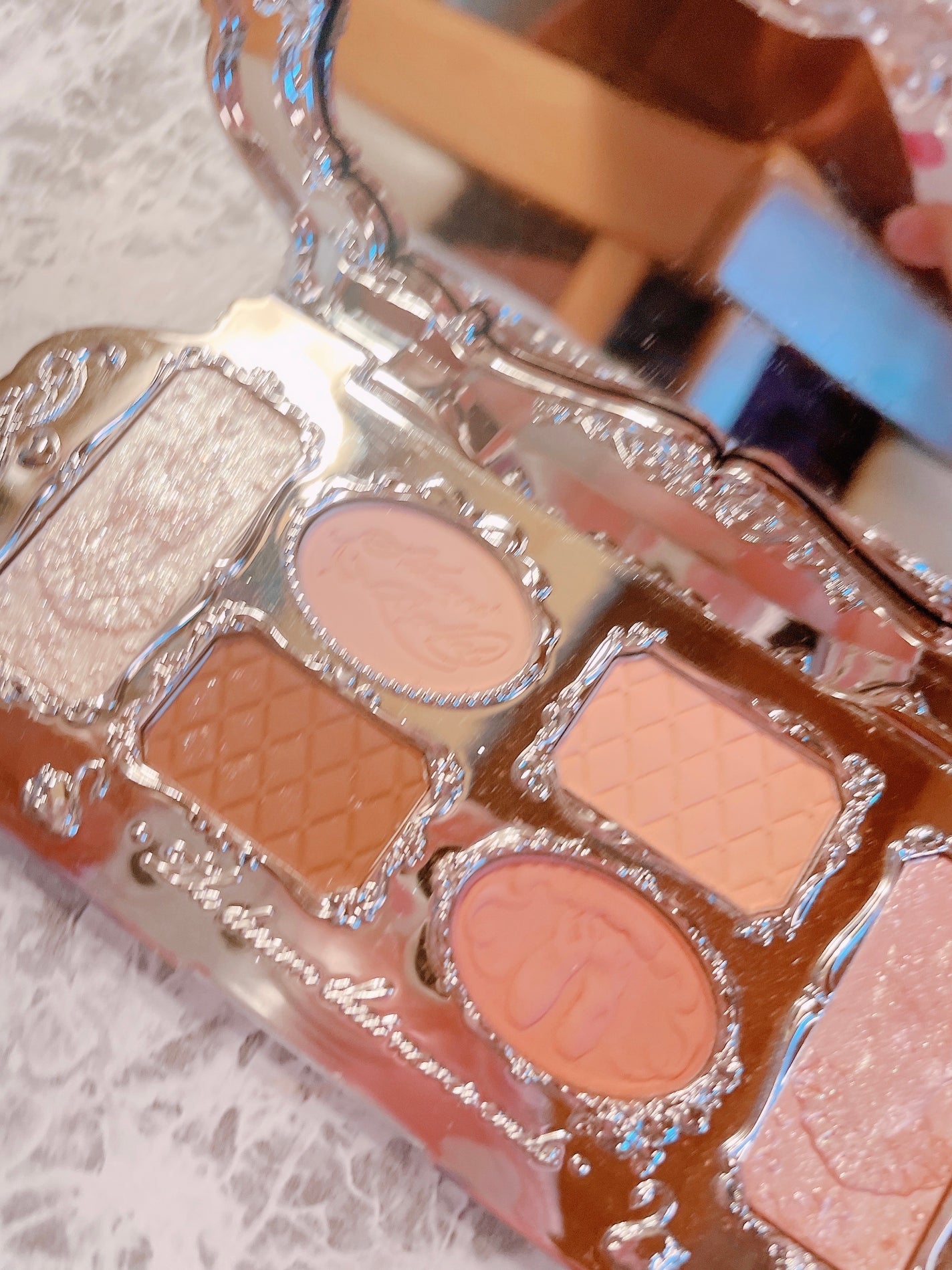 フラワーノーズスワンバレエシリーズ アイシャドウパレット/FlowerKnows/アイシャドウパレットを使ったクチコミ(2枚目)