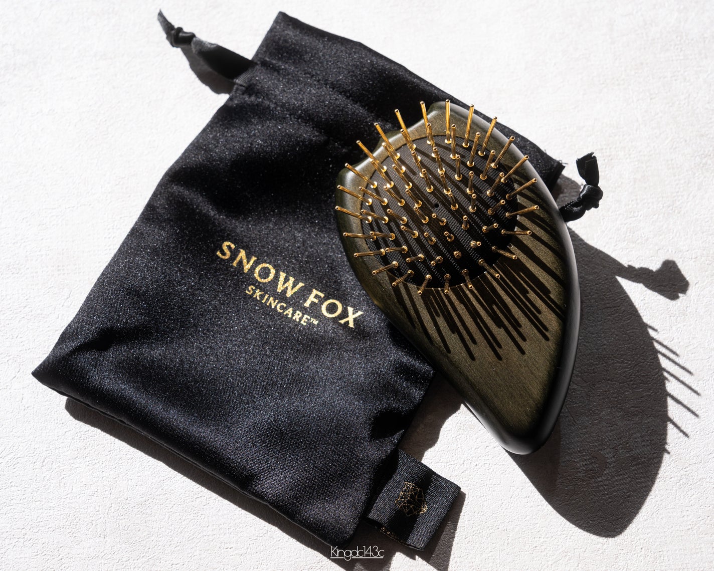 プレミアム FOX カッサ ゴースト ヘアブラシ ブラック/SNOW FOX SKINCARE/ヘアブラシを使ったクチコミ(1枚目)