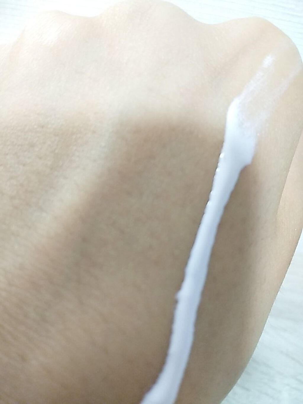 スキンアクア トーンアップUVエッセンス/スキンアクア/日焼け止めクリームを使ったクチコミ（2枚目）