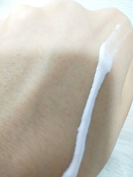 スキンアクア トーンアップUVエッセンス/スキンアクア/日焼け止めクリームを使ったクチコミ(2枚目)