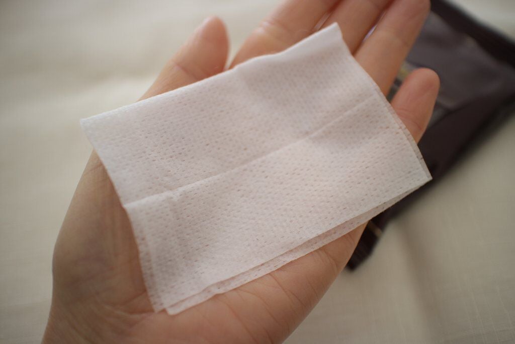 ビオレメイクの上からうるピタ肌持続シート/ビオレ/フェイスシートを使ったクチコミ(4枚目)