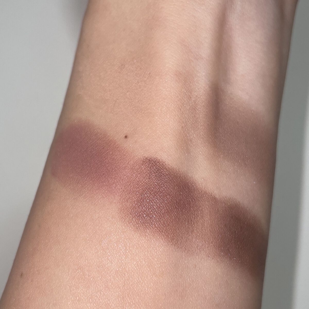 パウダー キス ベルベット ブラー スリム リップスティック ワイルド スマック/M・A・C/口紅を使ったクチコミ（3枚目）