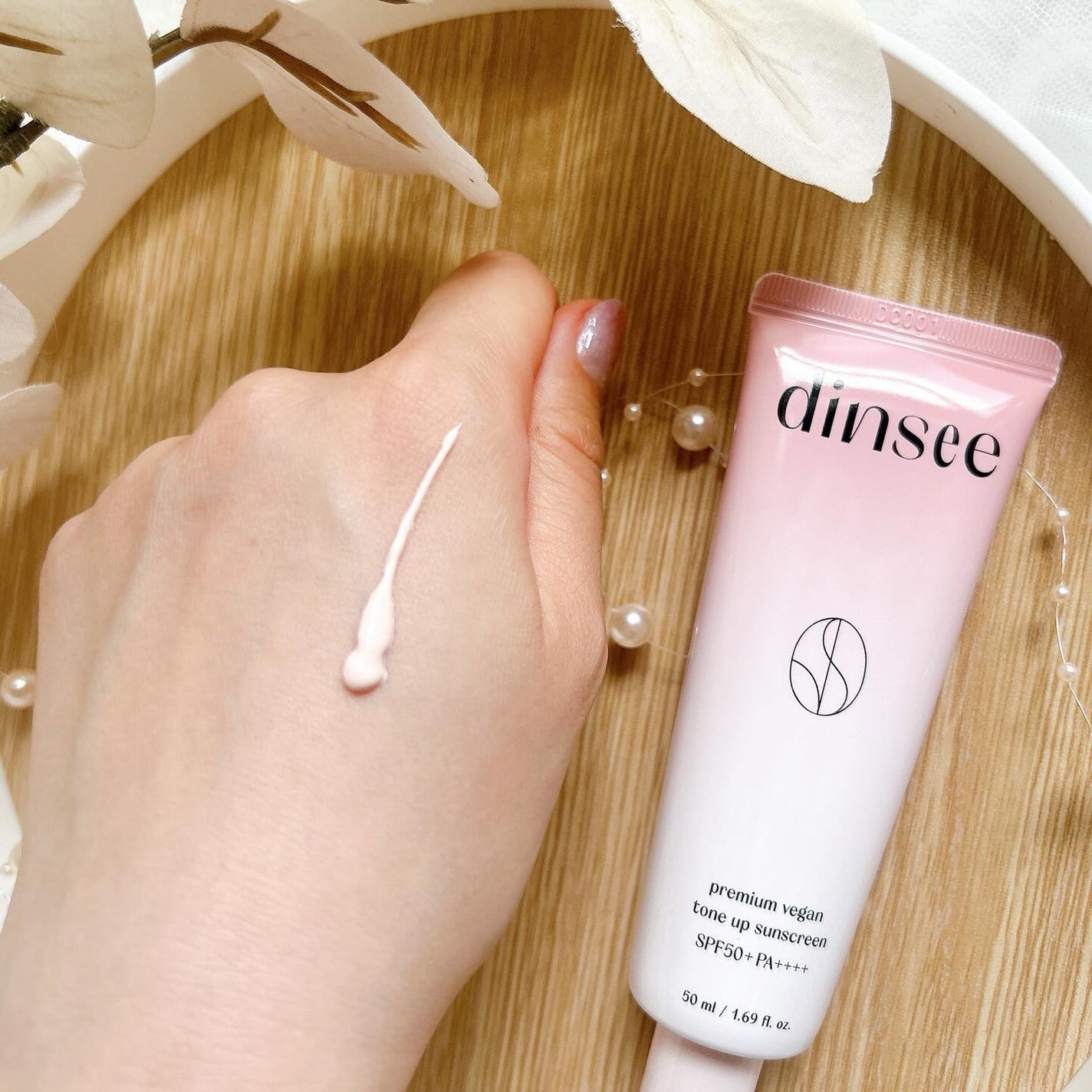 フォロバ100 mappi on LIPS 「dinseeプレミアムビーガントーンアップ日焼け止め\韓国1位..」(5枚目)