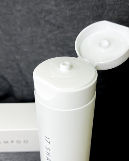 wooliliwoo 17 シャンプーのクチコミ「wooliliwoo 17 シャンプー
🧴サラサラとした透明なシャンプー
泡立ちがとても良い.....」(2枚目)